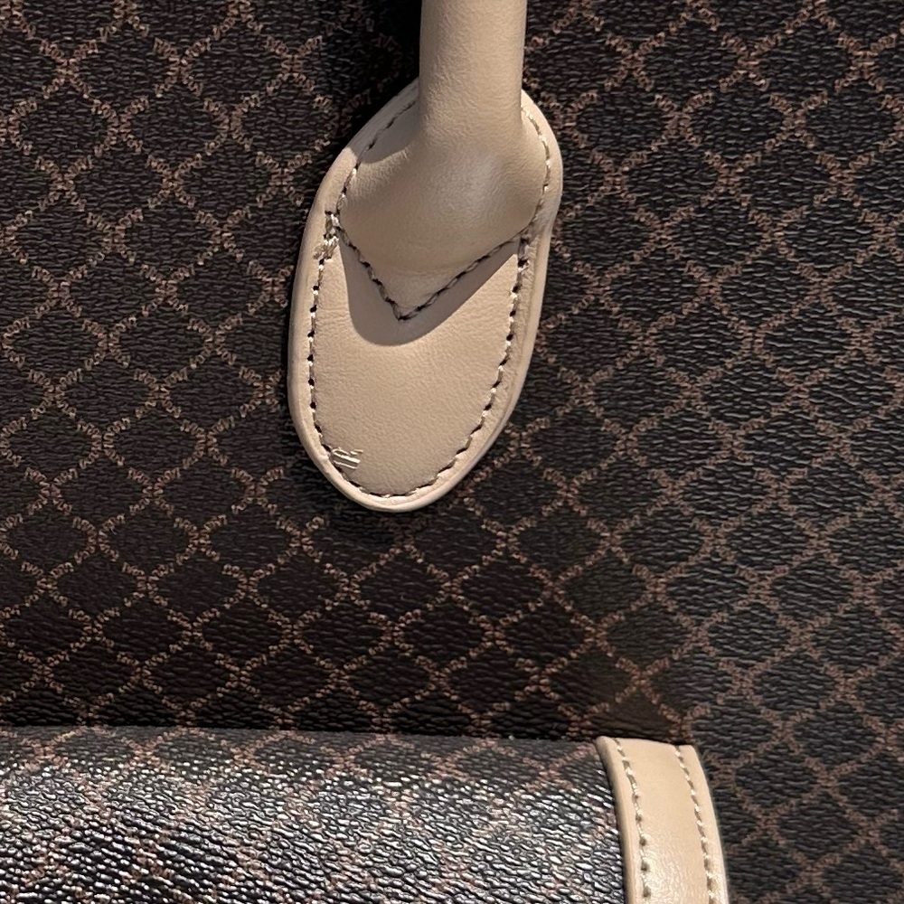 Purse - Picture 6 of 10
